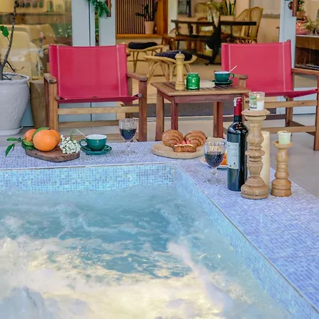 Villa Nautica By The Beach - Vesta Collections